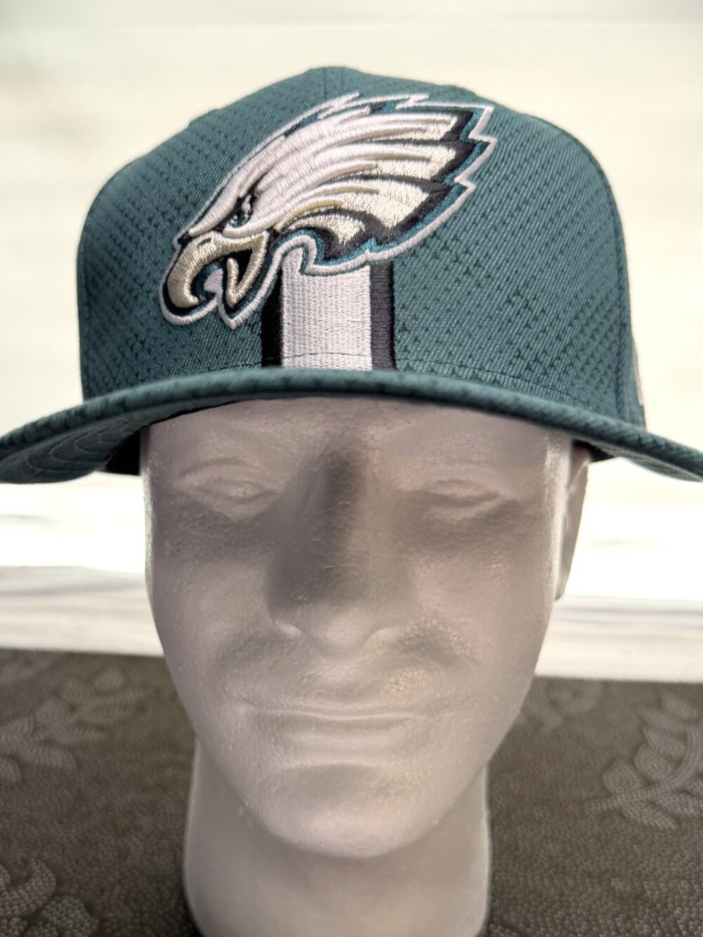 New Era 59FIFTYPhiladelphia Eagles Sideline On Field Fitted Hat/Cap Size 7 3/8 - Picture 4 of 9